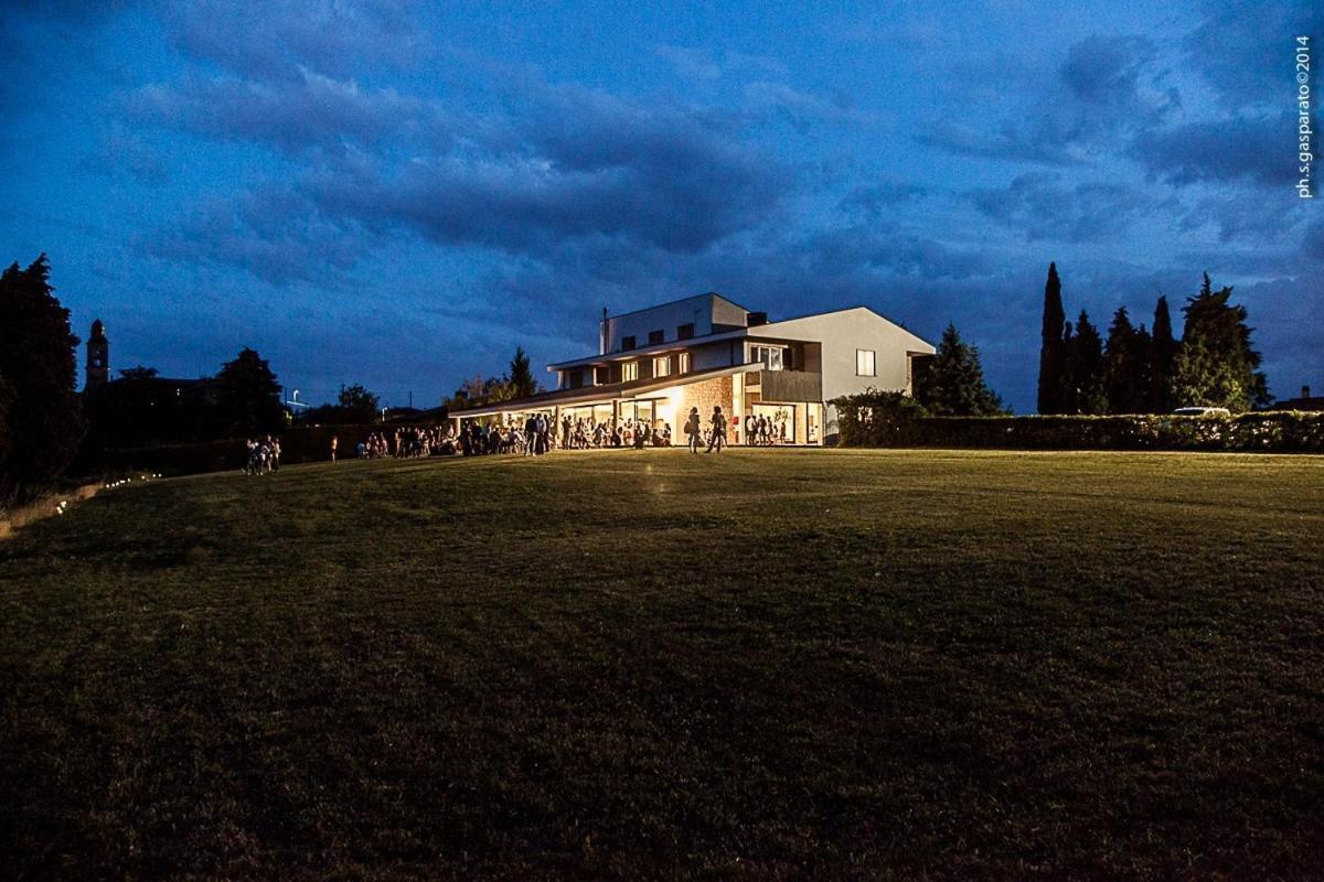 Hotel Soave Relais Castelcerino Exterior foto